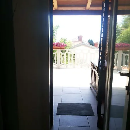 Ines, Cozy, Stunning View, Parking, Pet Friendly * أوباتيا