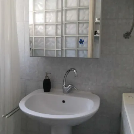Lejlighed Ines, Cozy, Stunning View, Parking, Pet Friendly *