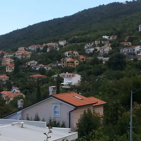 Ines, Cozy, Stunning View, Parking, Pet Friendly أوباتيا